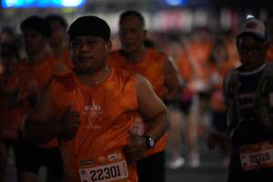 BIB: 22301, 21719
                            <button type="button" onclick="openModal(21000993)" class="btn btn-primary btn-sm float-right btn-popup" data-toggle="modal" data-target=".modal-high-quality">
                        <i class="fas fa-shopping-cart"></i> Add to Cart
                    </button>
                                            <button type="button" onclick="isThisMe(21000993, true)" class="btn btn-success btn-sm float-right btn-popup btn-isme hidden" data-toggle="tooltip" data-placement="bottom" title="นี่คือรูปของคุณใช่ไหม คลิกที่นี่เพื่อเอาเข้าอัลบั้ม">
                        <i class="fas fa-plus"></i> Add to album
                    </button>
                    <button type="button" onclick="isThisMe(21000993, false)" class="btn btn-warning btn-sm float-right btn-popup btn-isnotme hidden">
                        <i class="fas fa-ban"></i> Remove from album
                    </button>